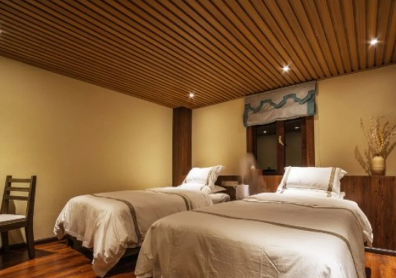 Blossom Dynasty Inn