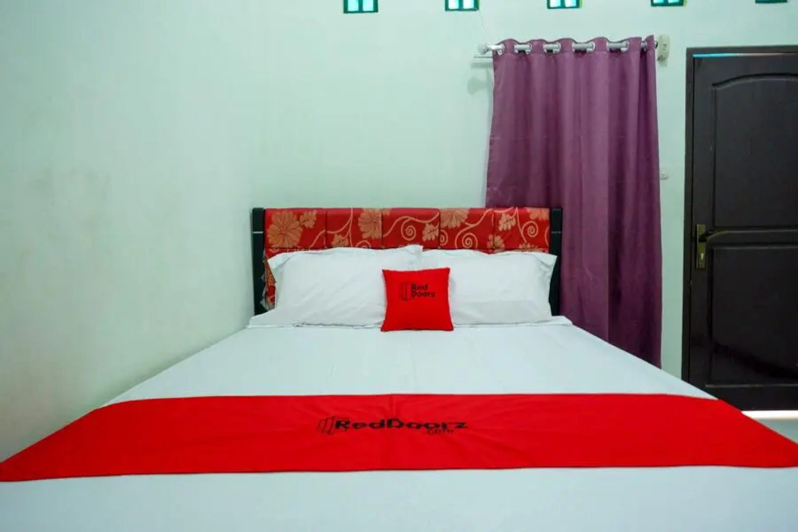 RedDoorz near Universitas Cokroaminoto Palopo