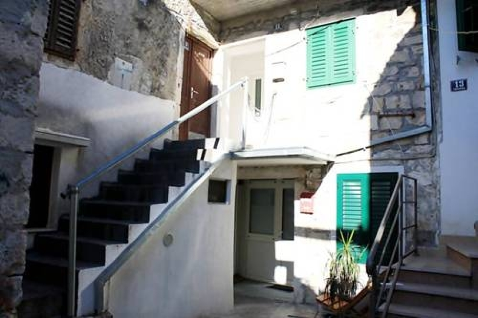 Cro-Split Old Town