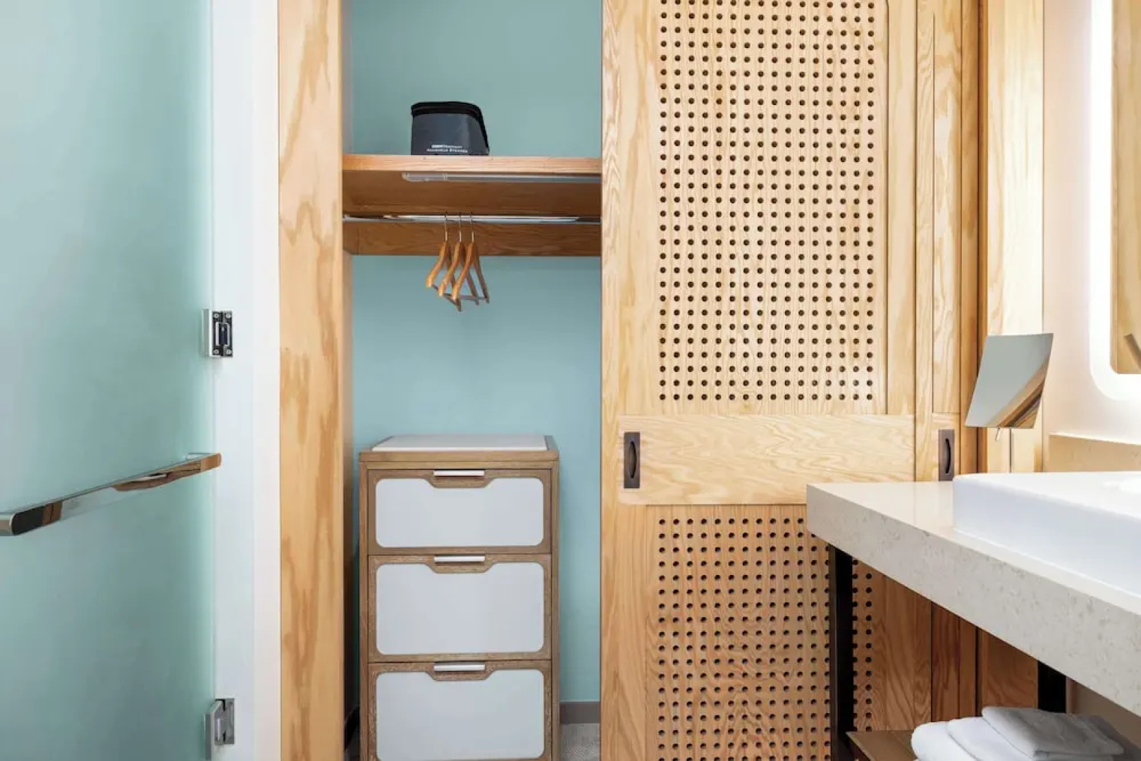 The Hiatus Clearwater Beach, Curio Collection By Hilton