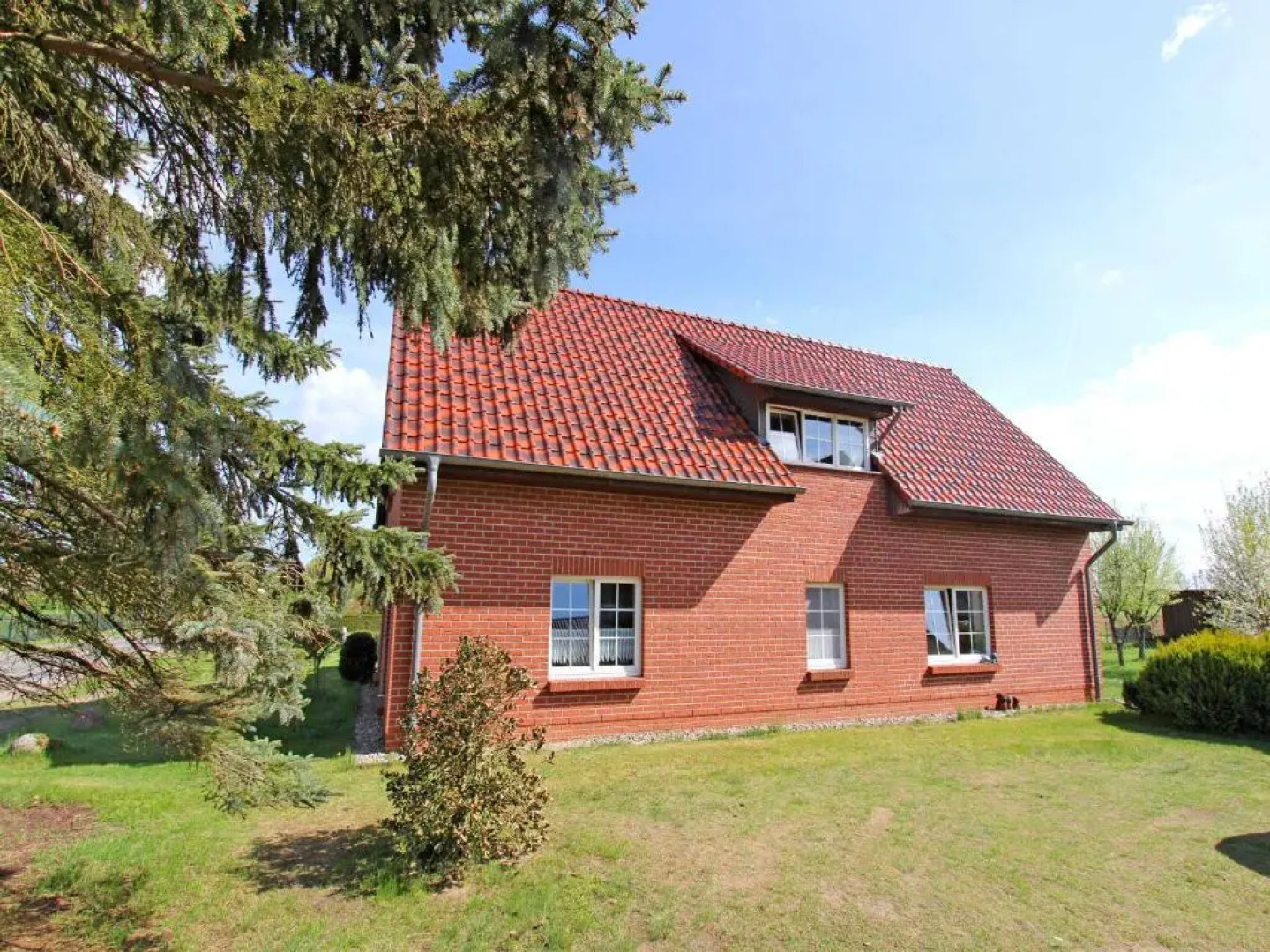 Ferienwohnungen Qualzow SEE 8420