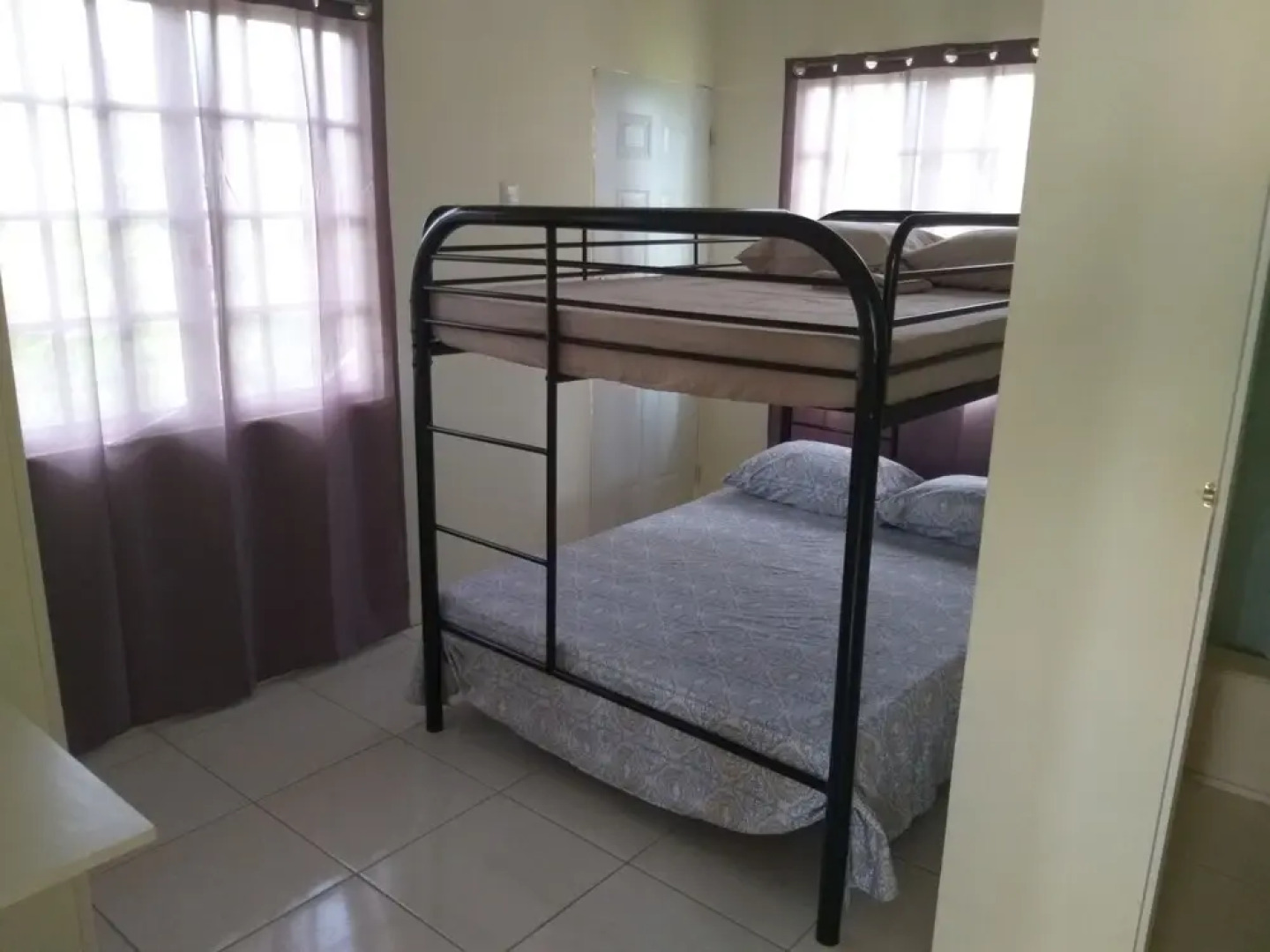 Ken and Glen Family Inn