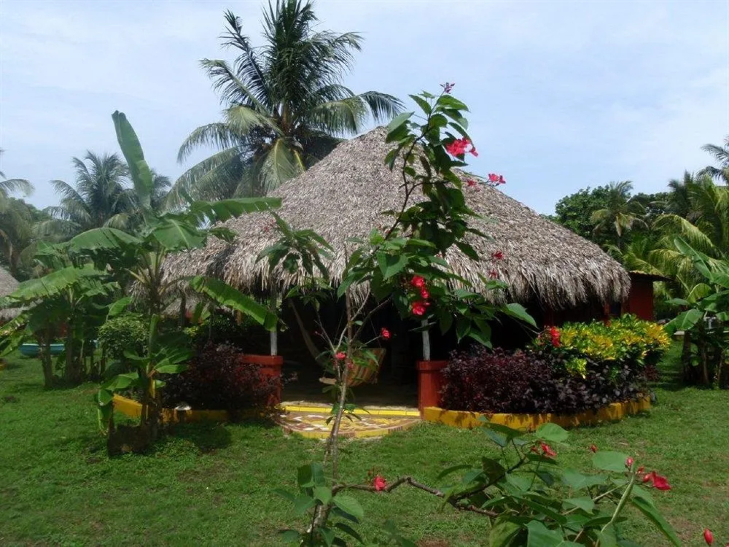Paraiso Beach Hotel