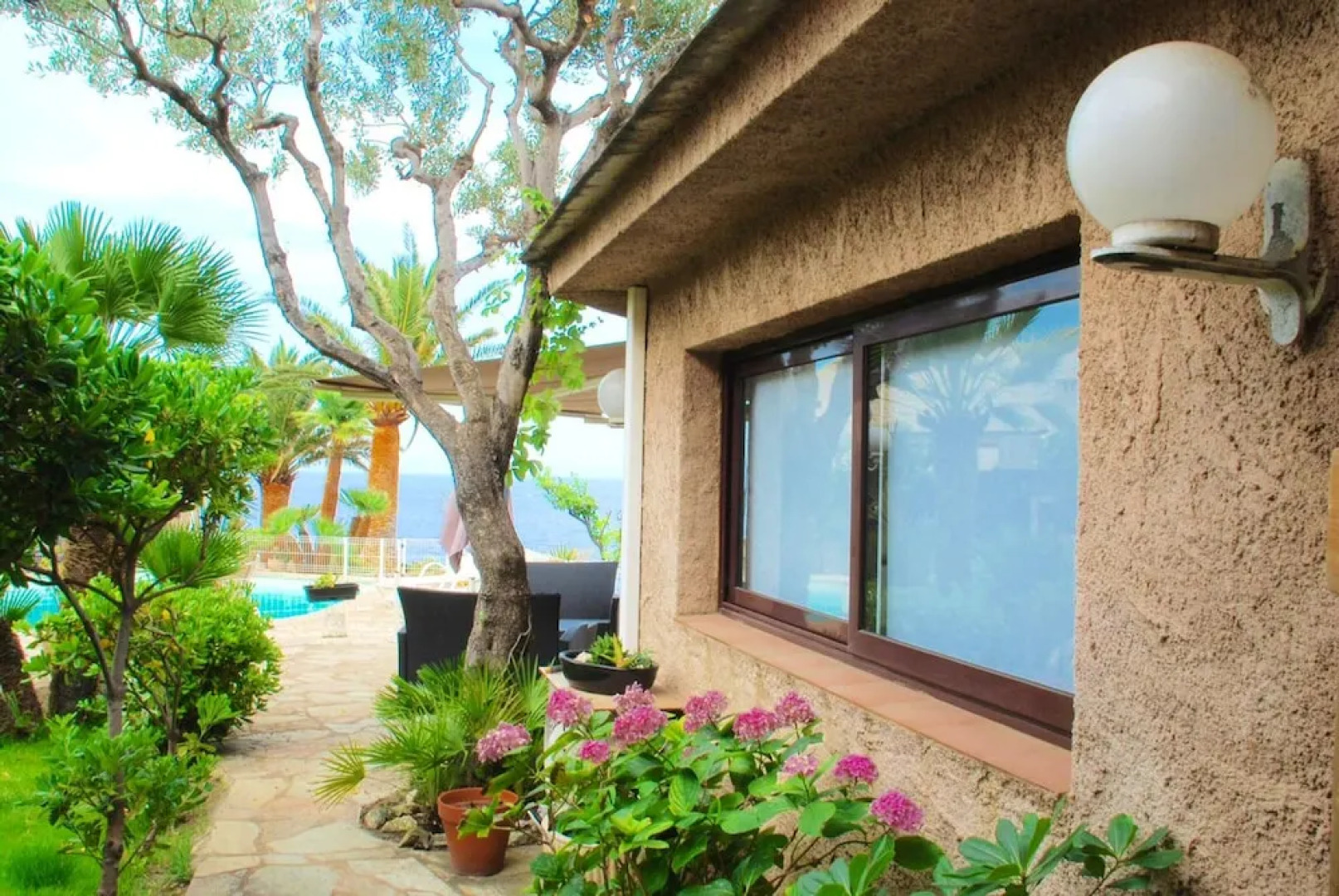 House with 2 Bedrooms in San-Martino-Di-Lota, with Wonderful Sea View, Shared Pool, Enclosed Garden - 500 M From the Beach