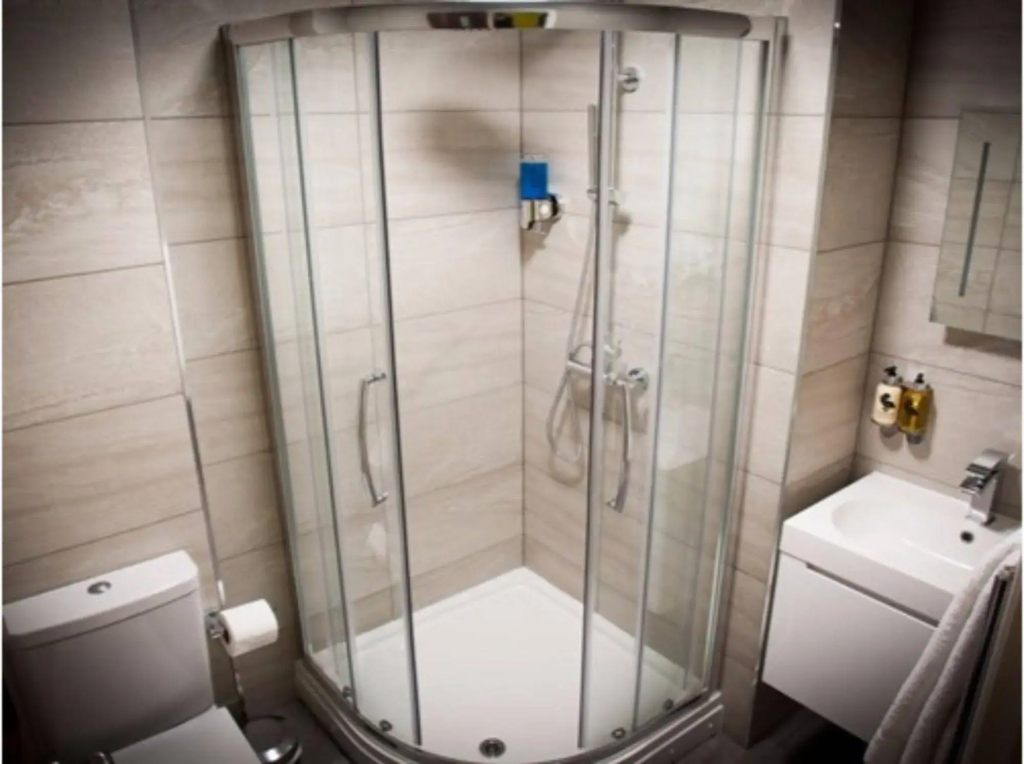 OYO The Arch, Wembly Stadium