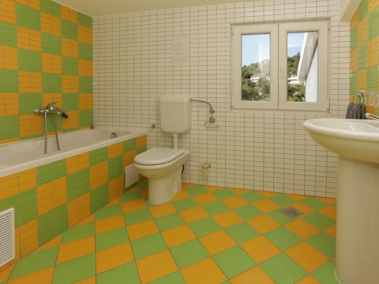 Alluring Villa in Marina With Swimming Pool