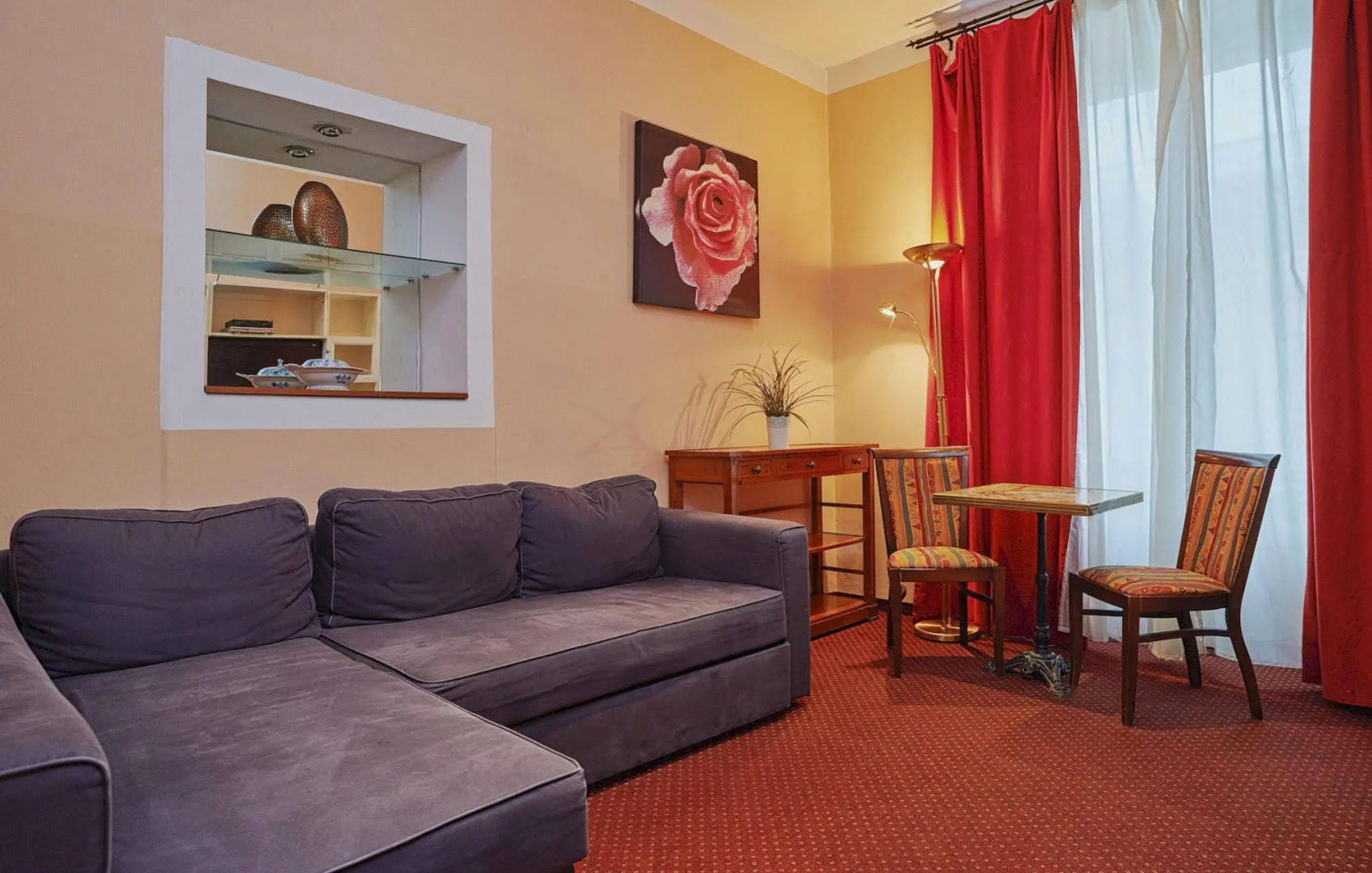 Rembrandt Aparthotel