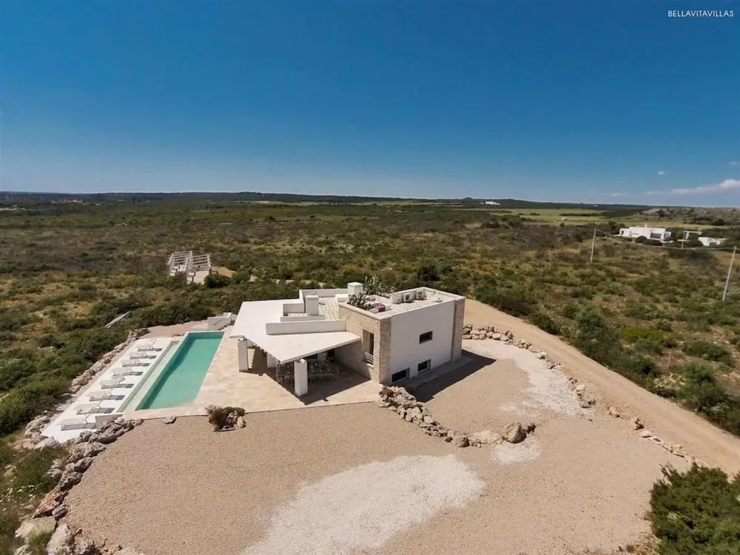 246 Villa Extralusso con Piscina a Manduria