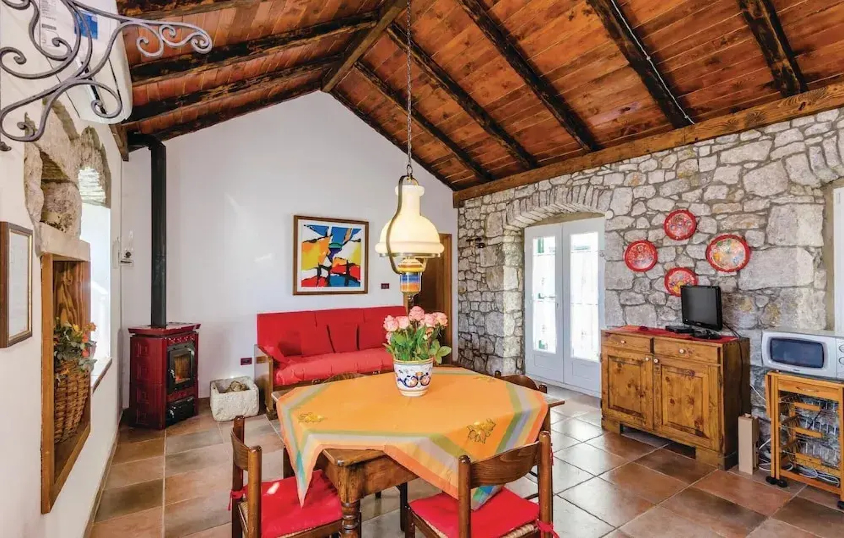 Awesome Home in Kuna Peljeska With Wifi and 4 Bedrooms