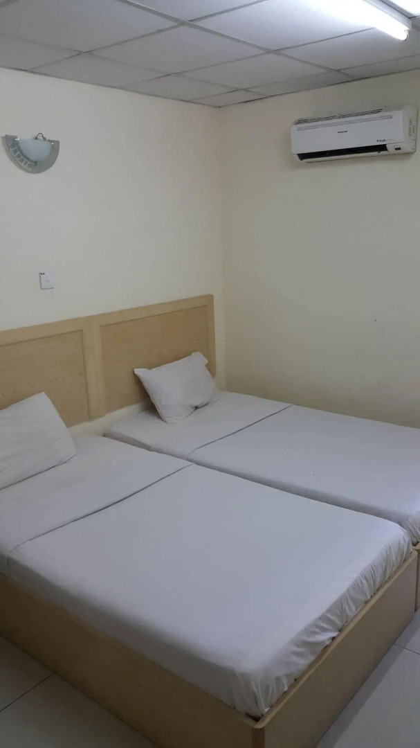 OYO 301 River Inn Hotel