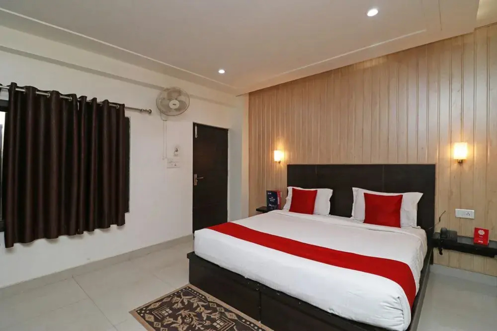 OYO 9993 Hotel Idea Inn