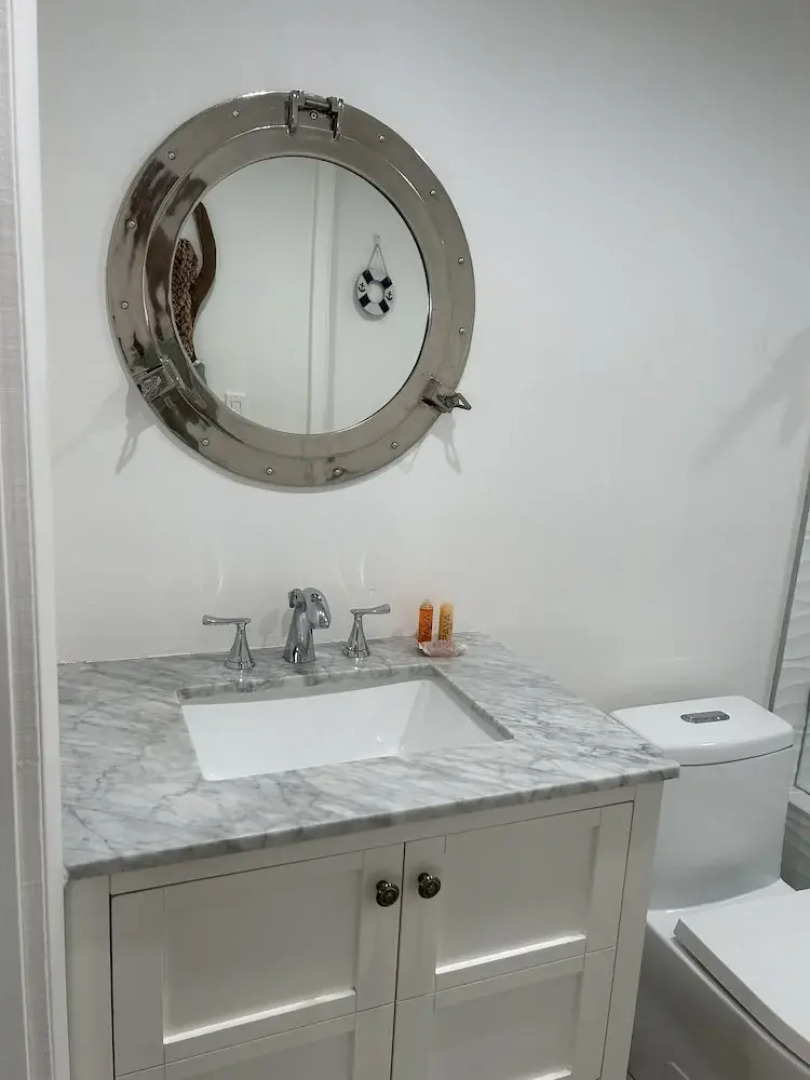 Beautiful Updated Stilted Home Makes For A Super Getaway. 3 Bedroom Home by RedAwning