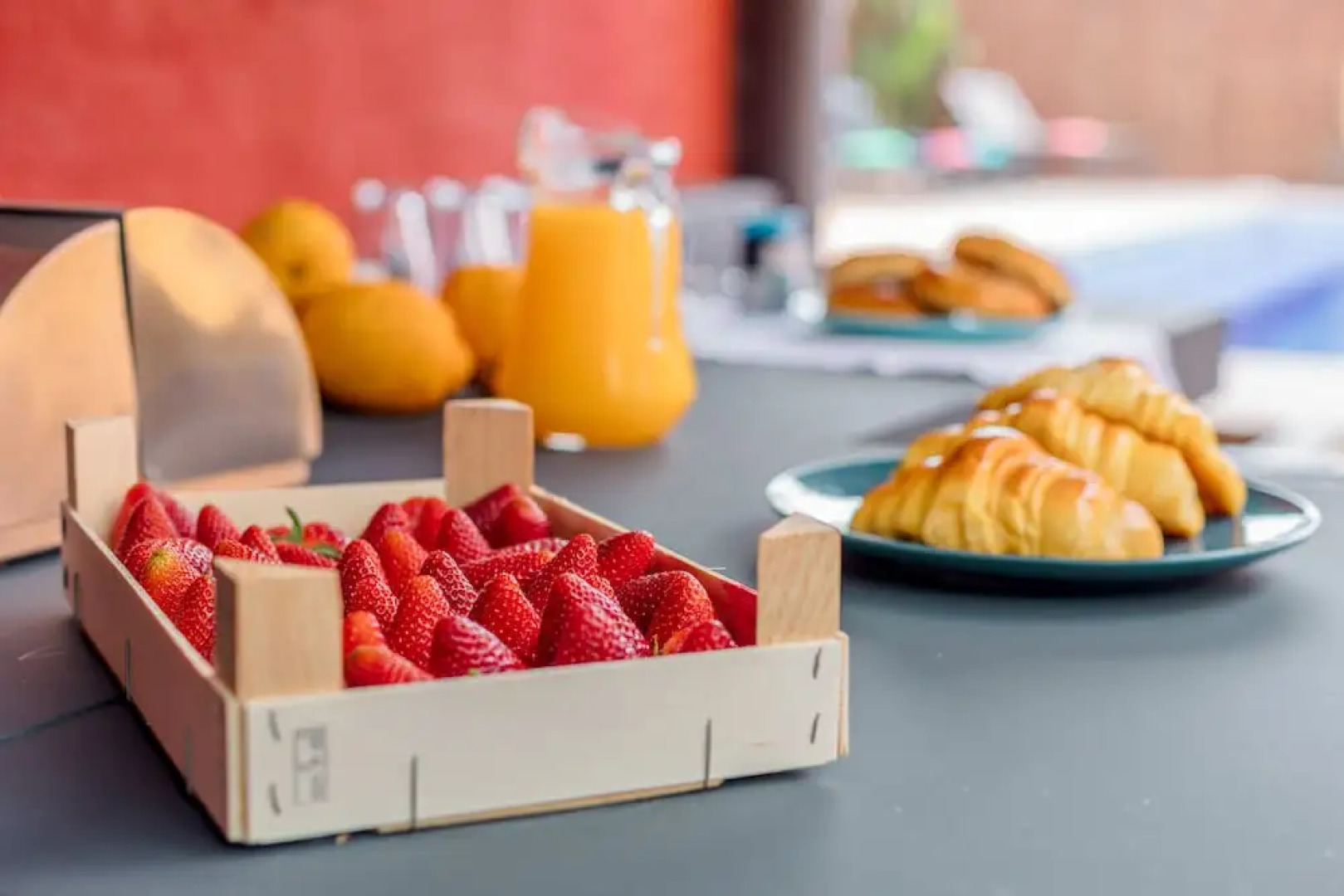 Aroeira Pool House by Lisbon-Coast