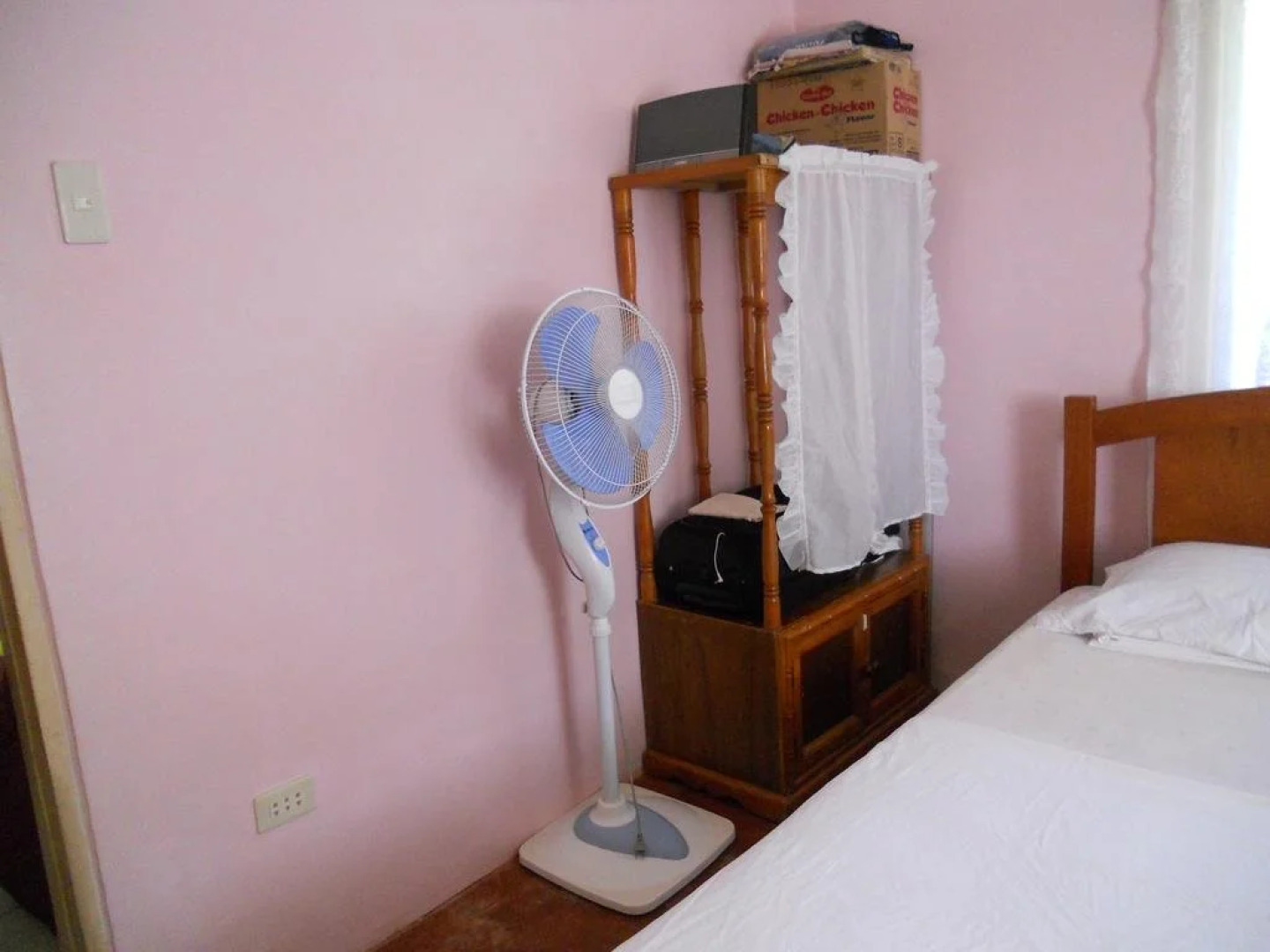 Chona and Christophe Guesthouse - Masbate