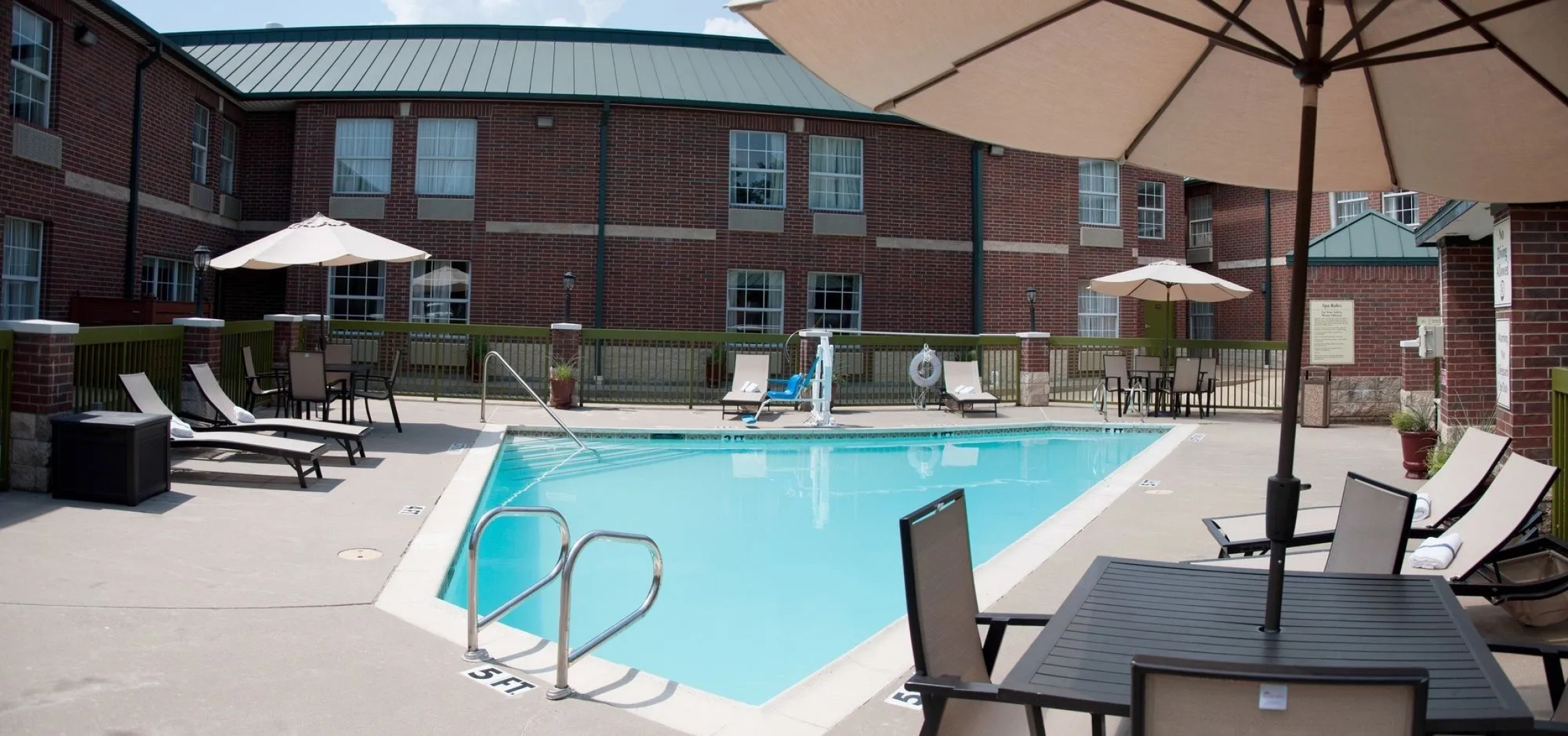 Best Western Plus Addison/Dallas Hotel