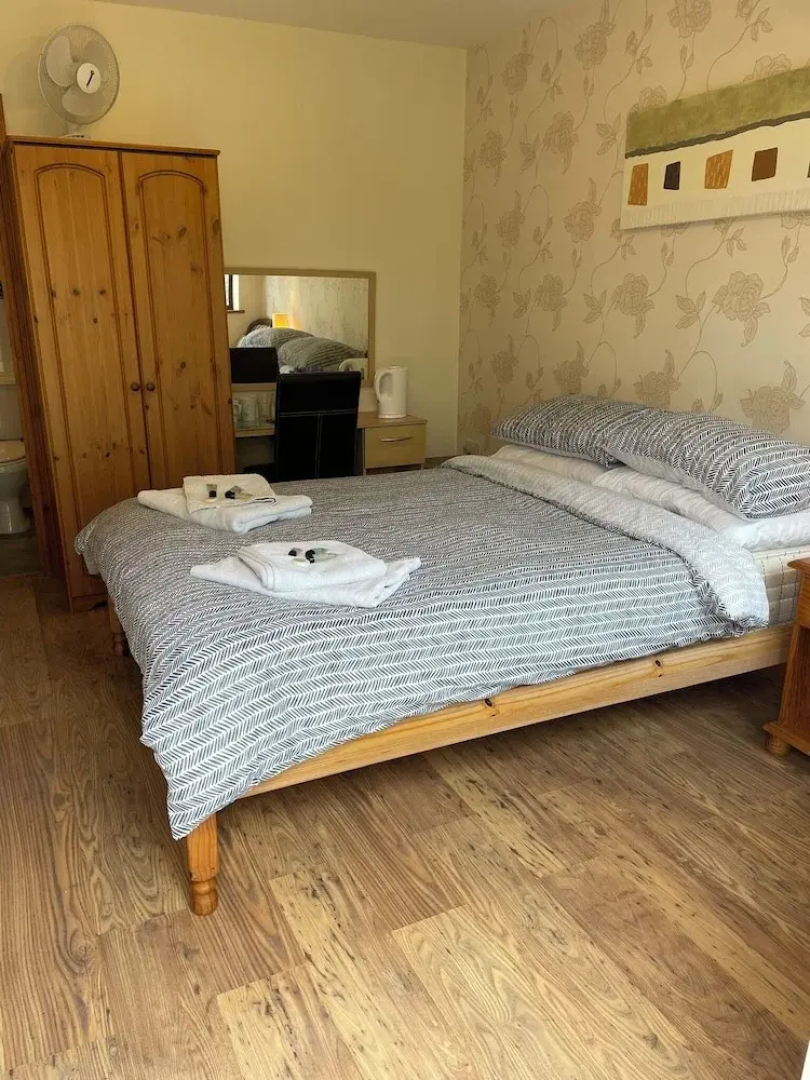 Rooms at the Huntsman Inn