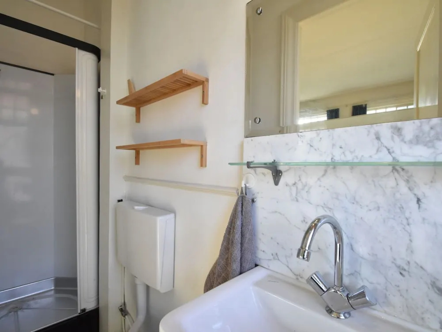 Luxurious Villa in Haarlem with Two Ponds