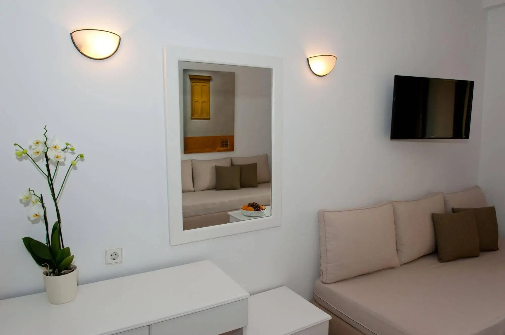 Samaina Inn