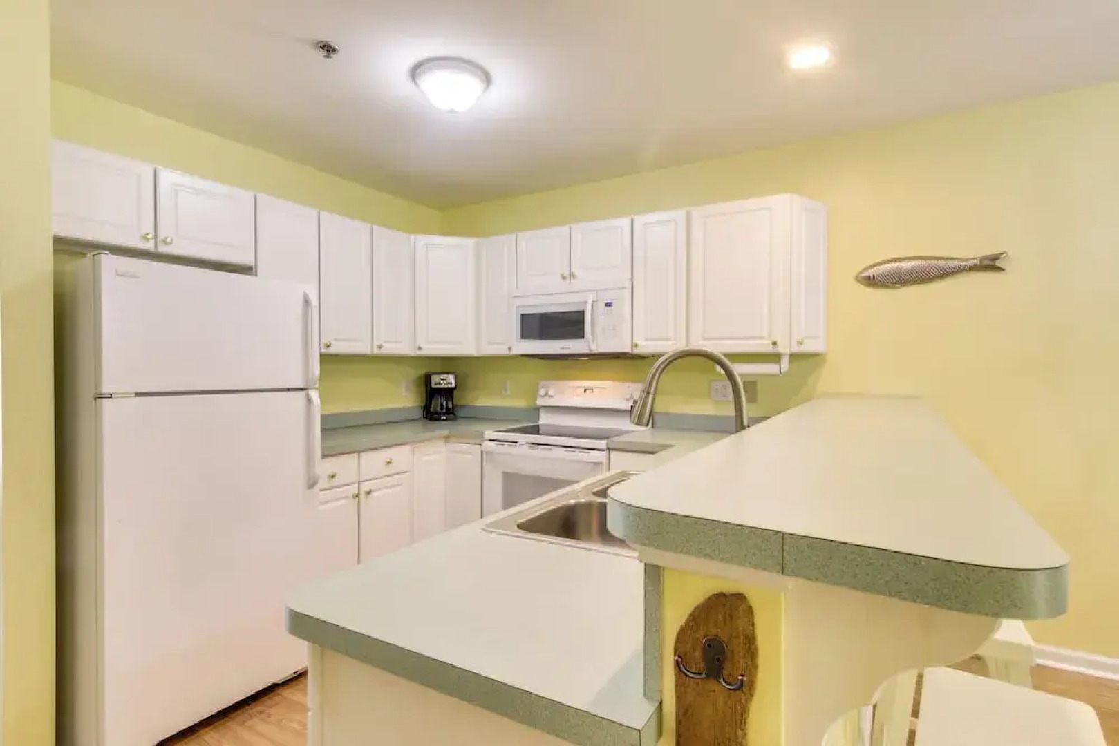 Beach & Pool Access: Ocean Pines Coastal Cottage!