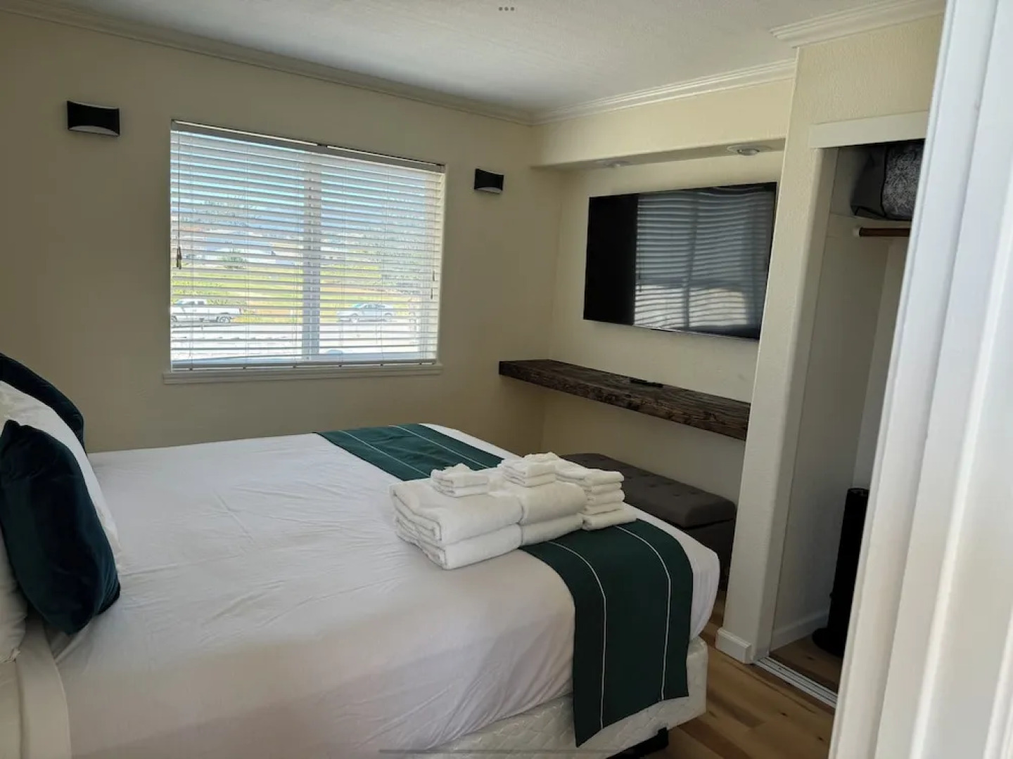 Oceanfront Inn at Shelter Cove