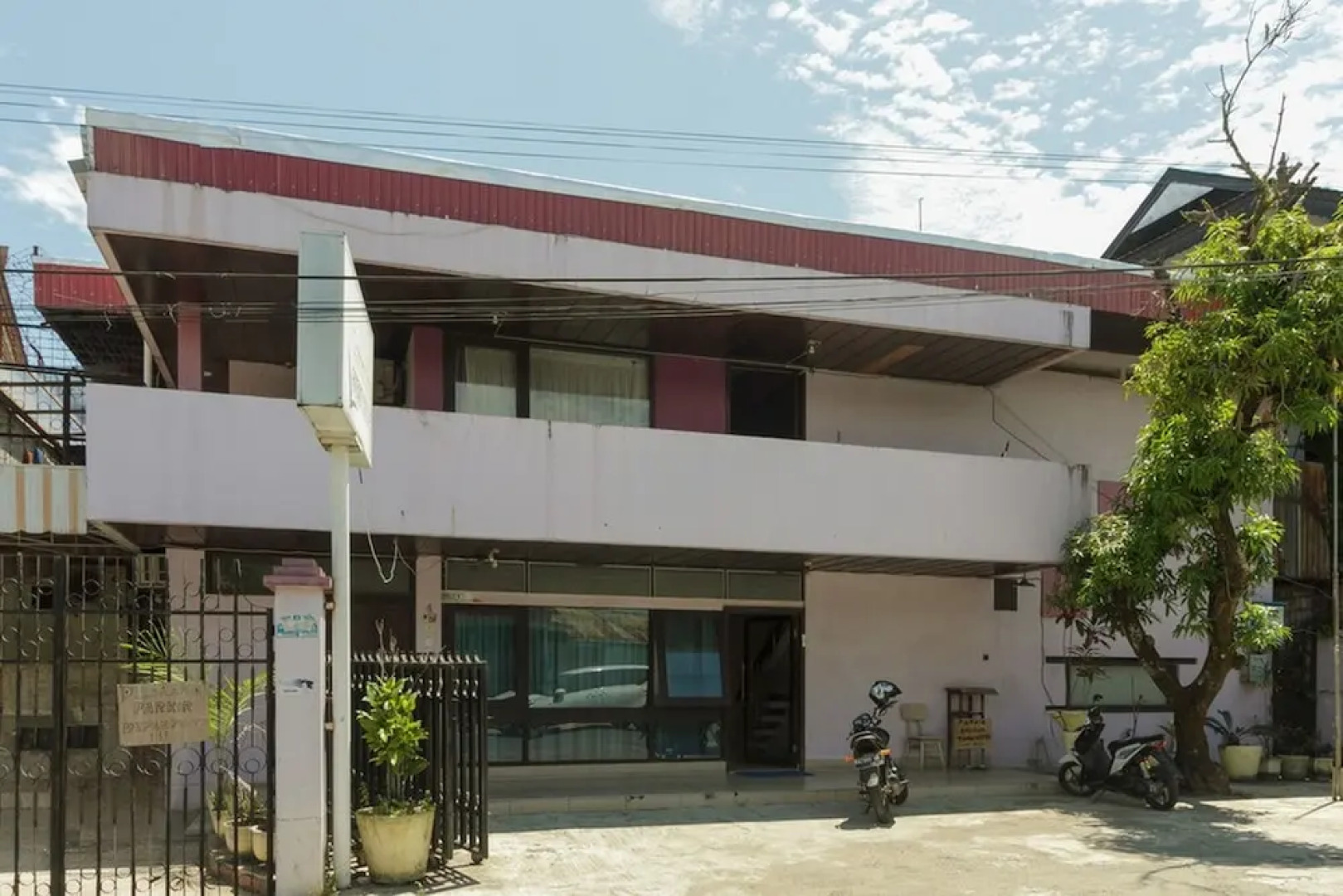 Reddoorz Near Pantai Padang