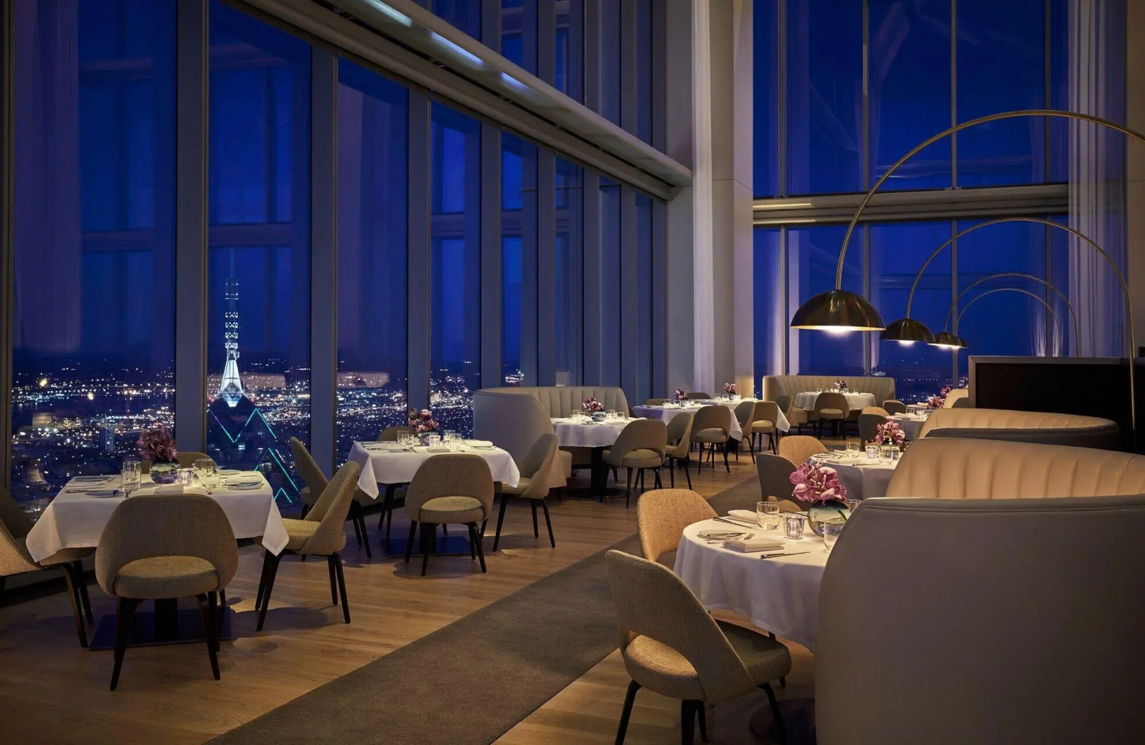 Отель Four Seasons Hotel Philadelphia at Comcast Center