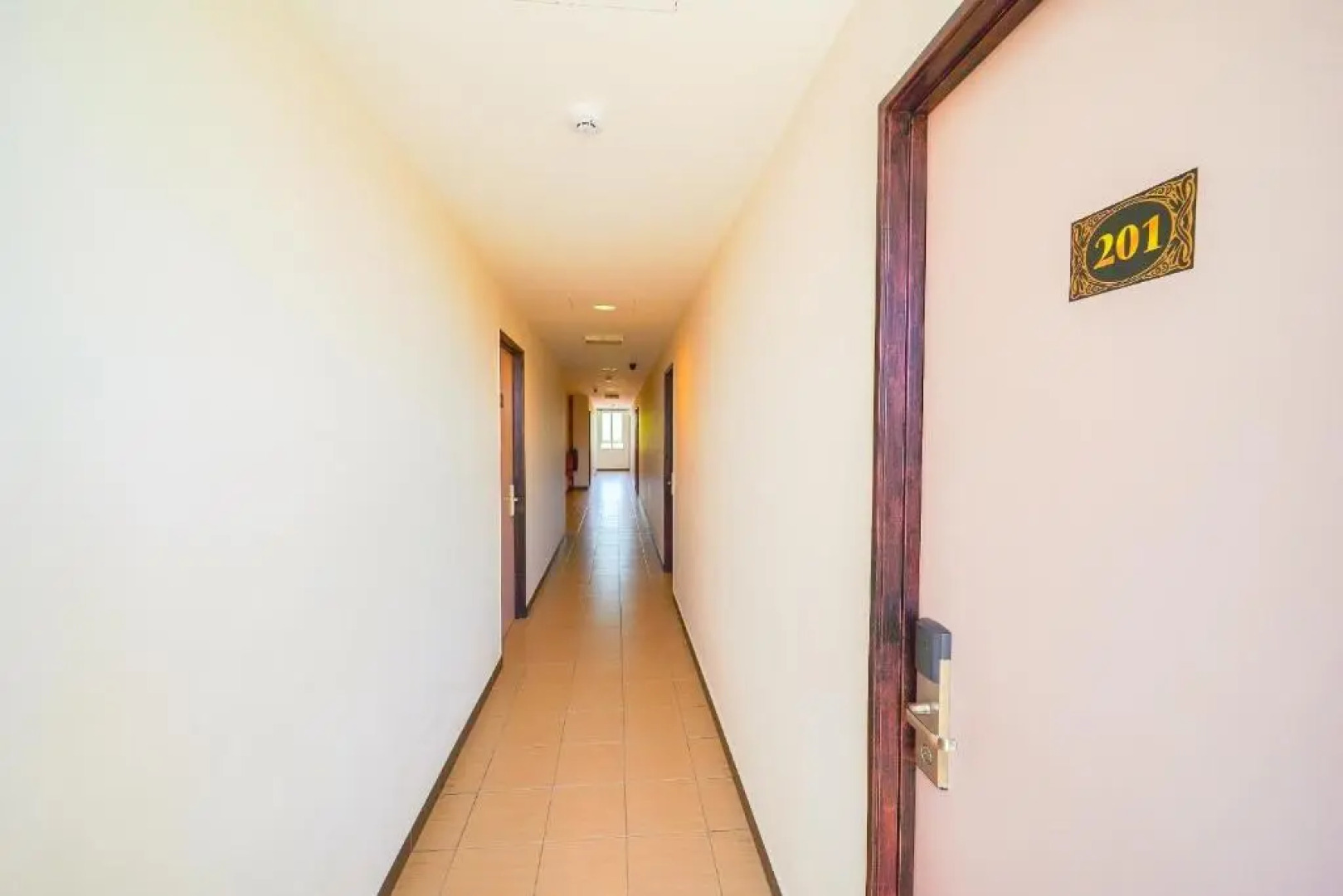 CMN Hotel & Homestay