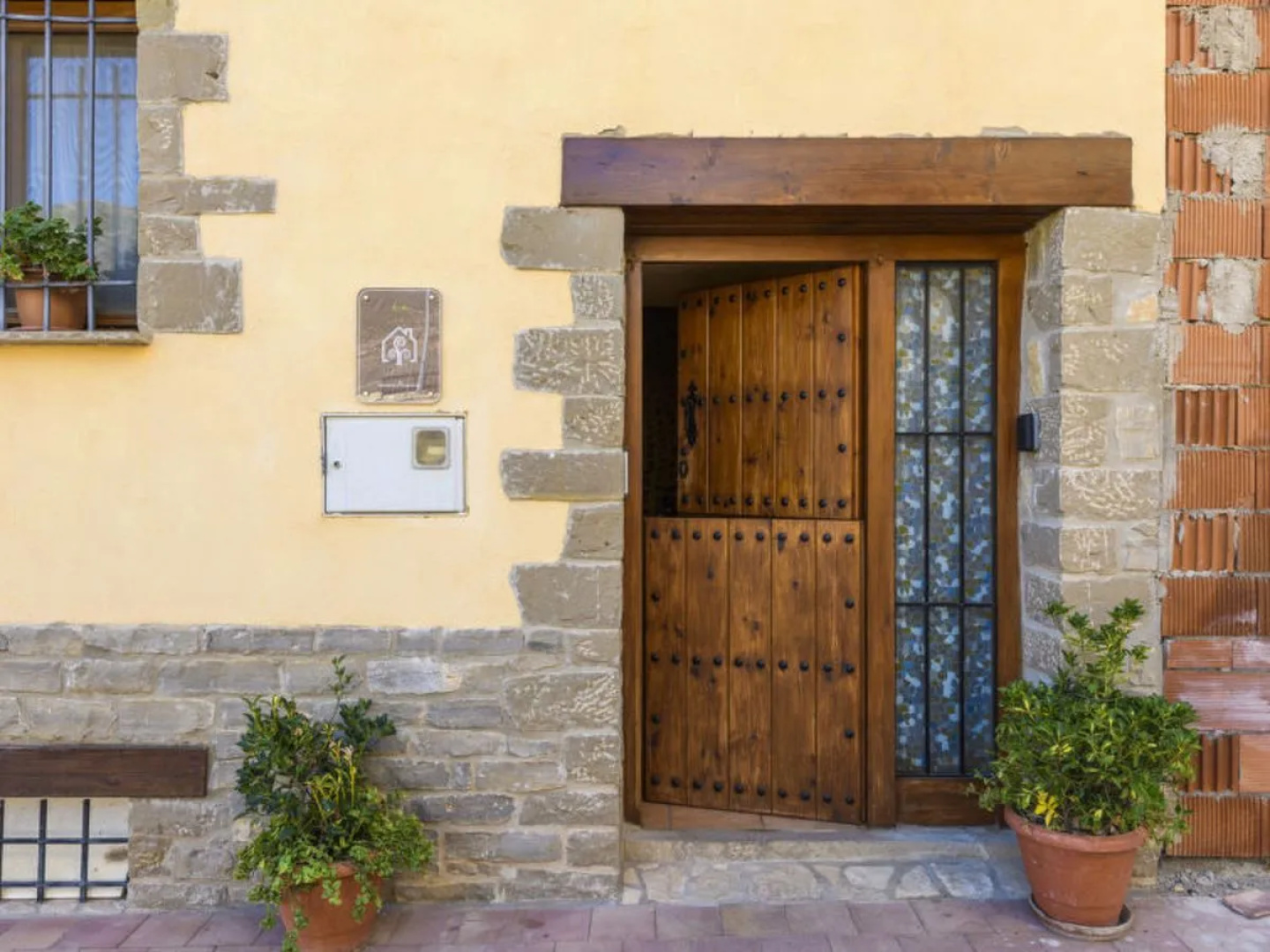 House Angelita Olocau del Rey 13406