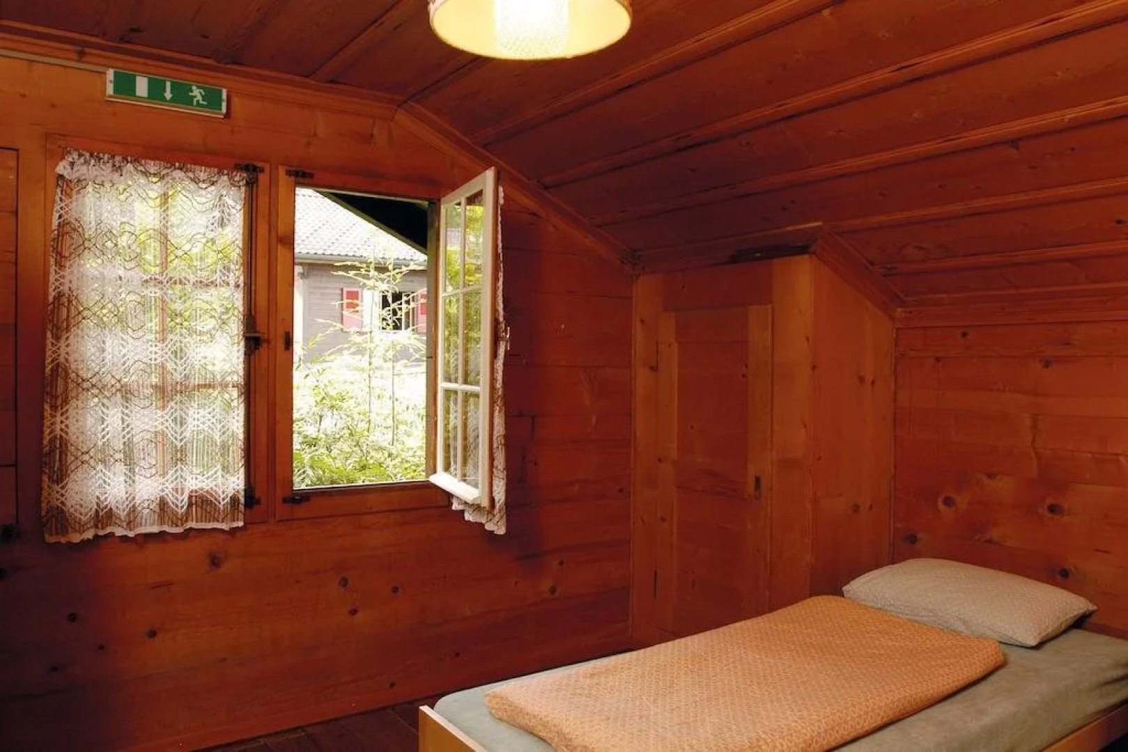 Youth Hostel Leissigen