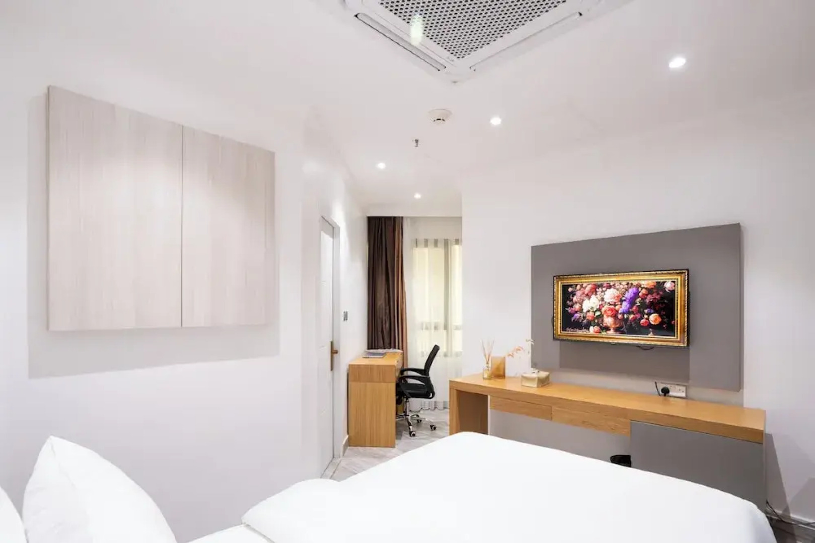 Plaza Athenee Hotel Kuwait