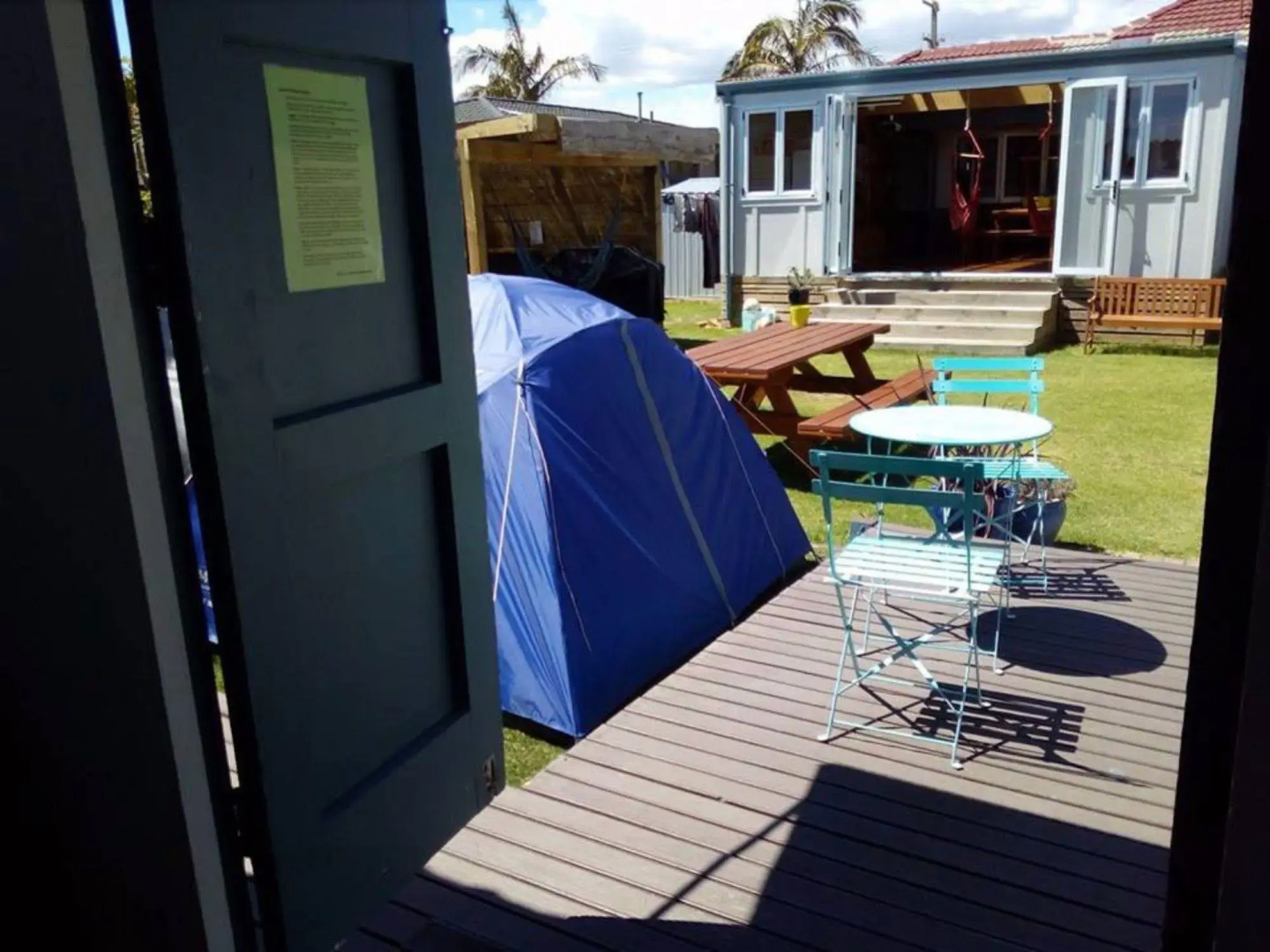 Apple Tree Backpackers