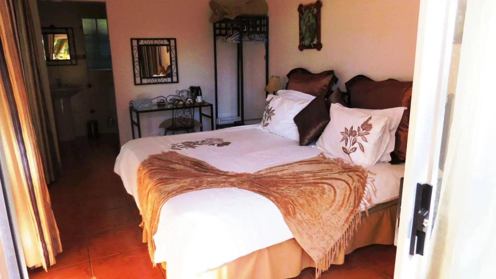 Birdsong Guest House