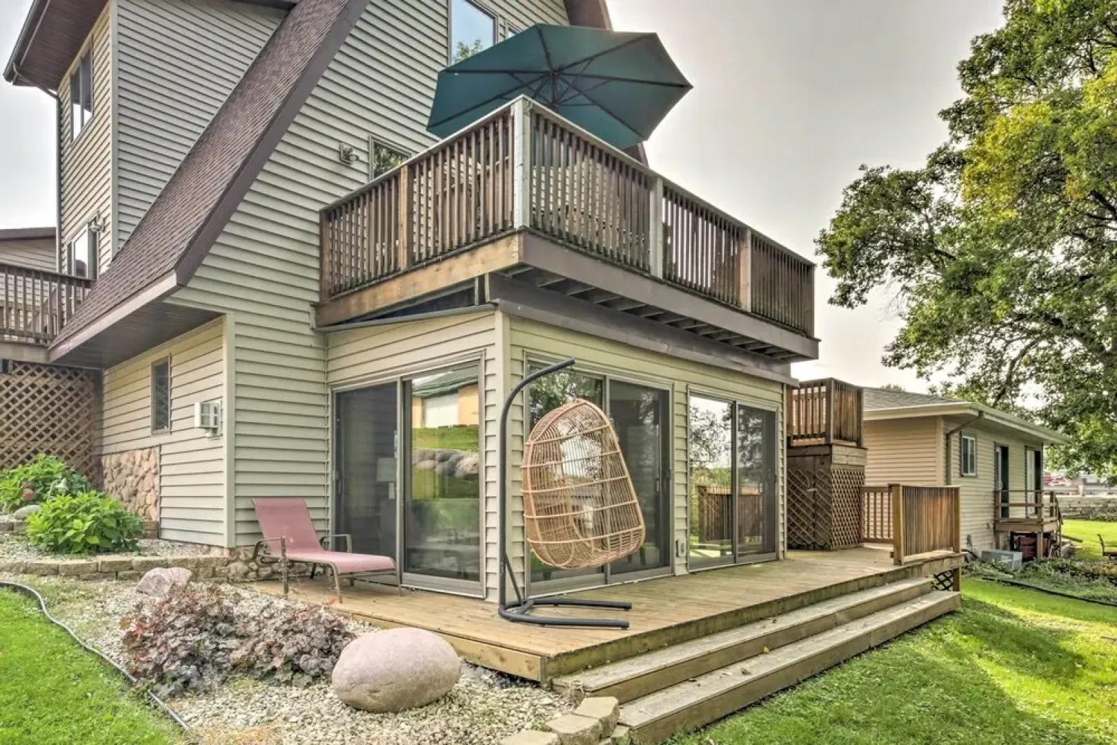 Rock River Waterfront Cabin: Dock & Game Room!