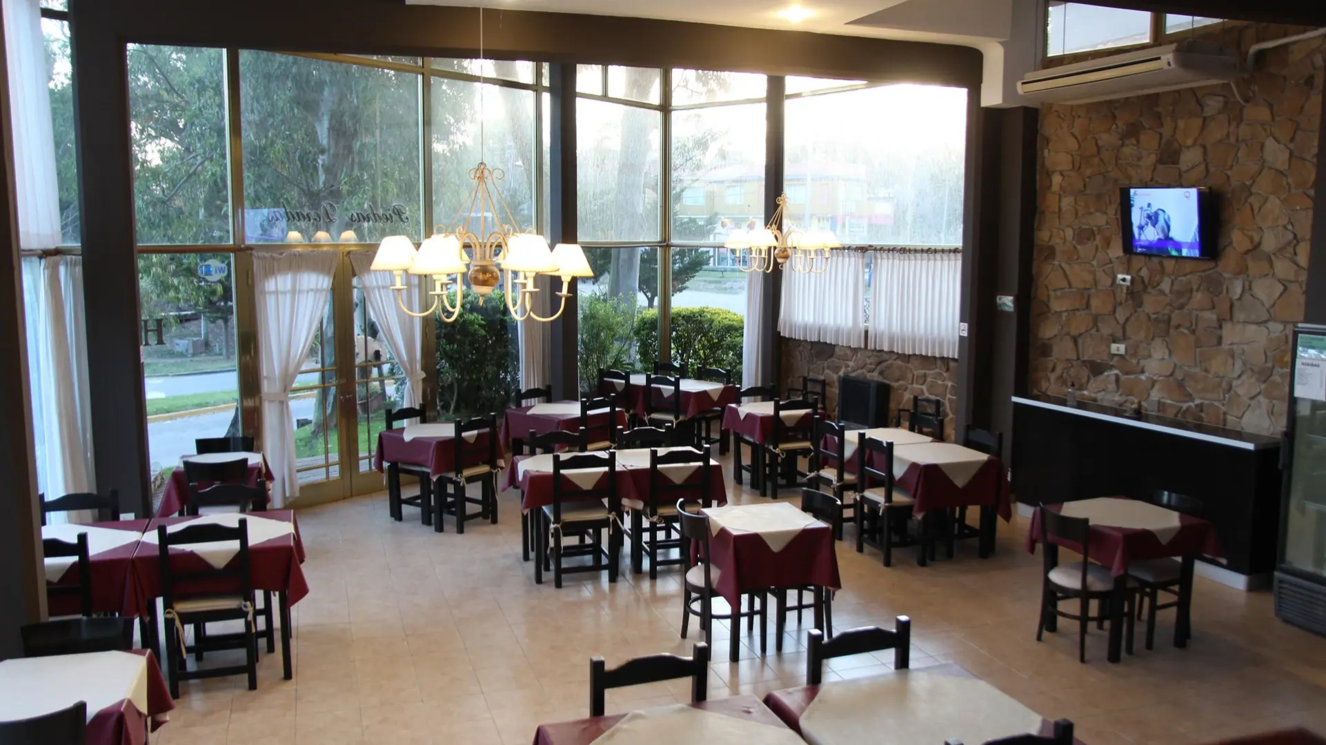 Hotel Piedras Doradas
