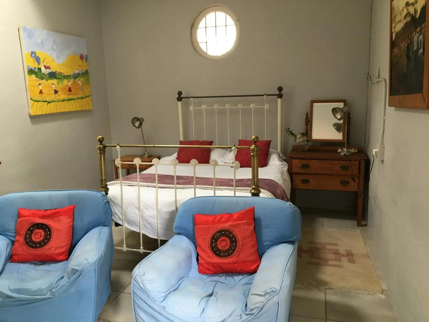 Sarah's Place- Manor House