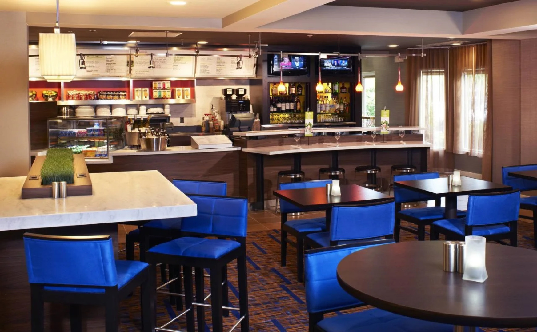 Courtyard by Marriott Cleveland Airport North