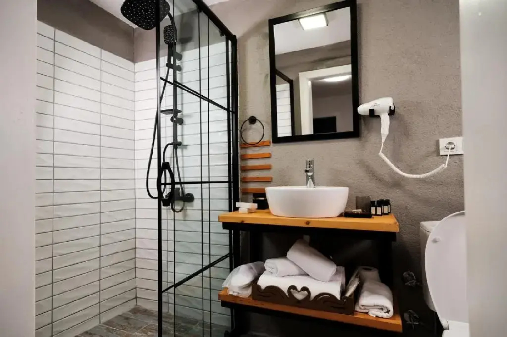 Benjamin Otel Gumusluk