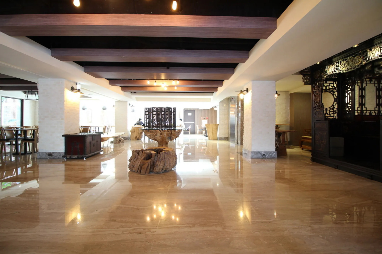 Lan Kwai Fong Garden Hotel