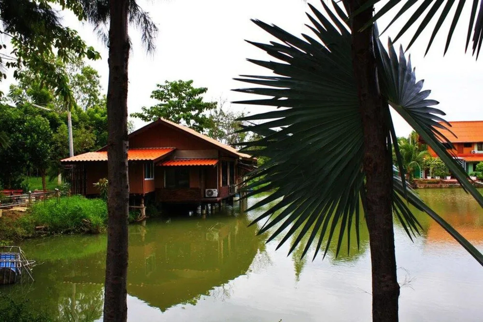 Jorakae Sampan Resort