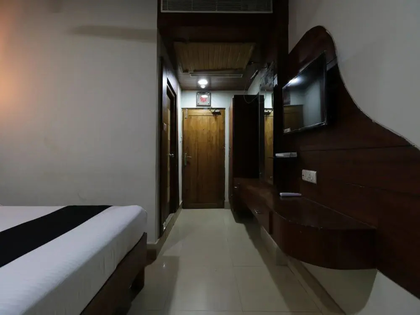 Hotel Vijetha Inn by OYO Rooms