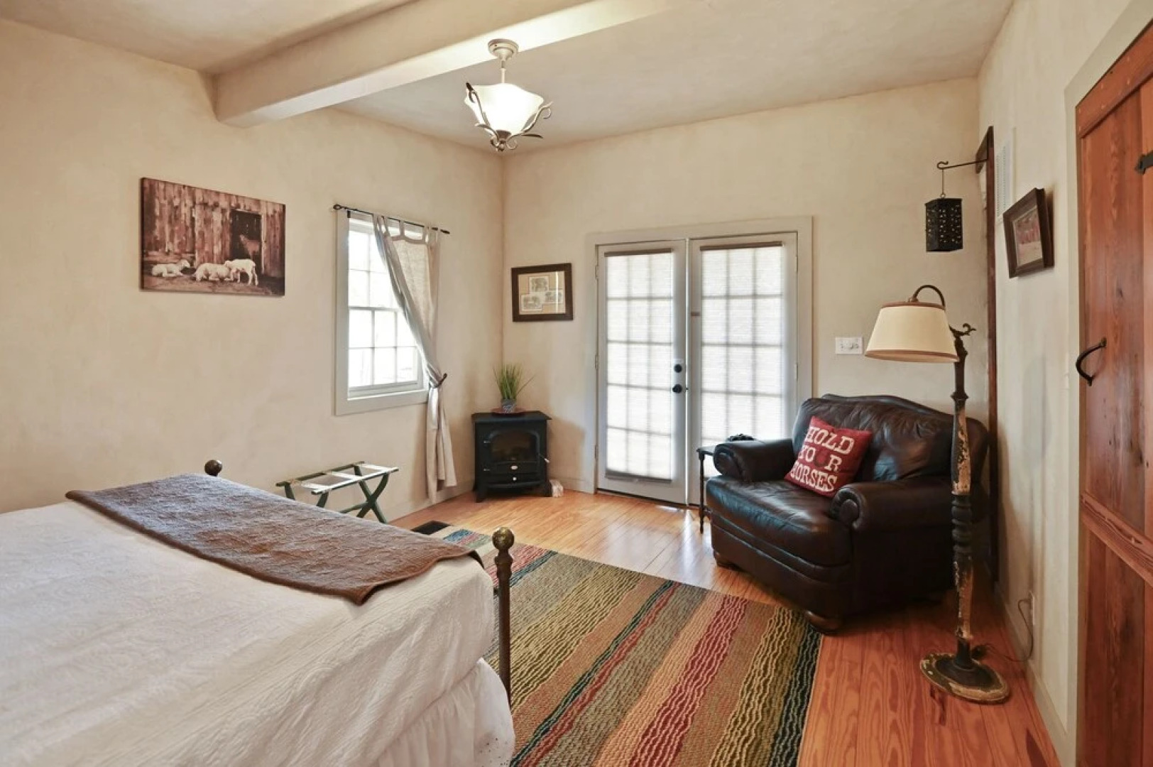 Chula Vista 1 Bedroom Cabin by RedAwning