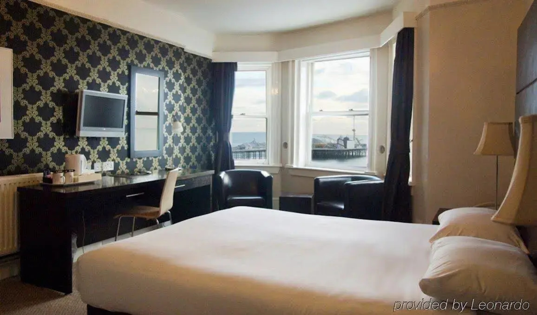 Queens Hotel