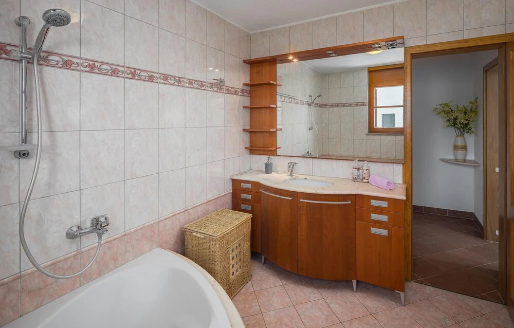 Amazing Home in Medulin with Outdoor Swimming Pool, Hot Tub & WiFi