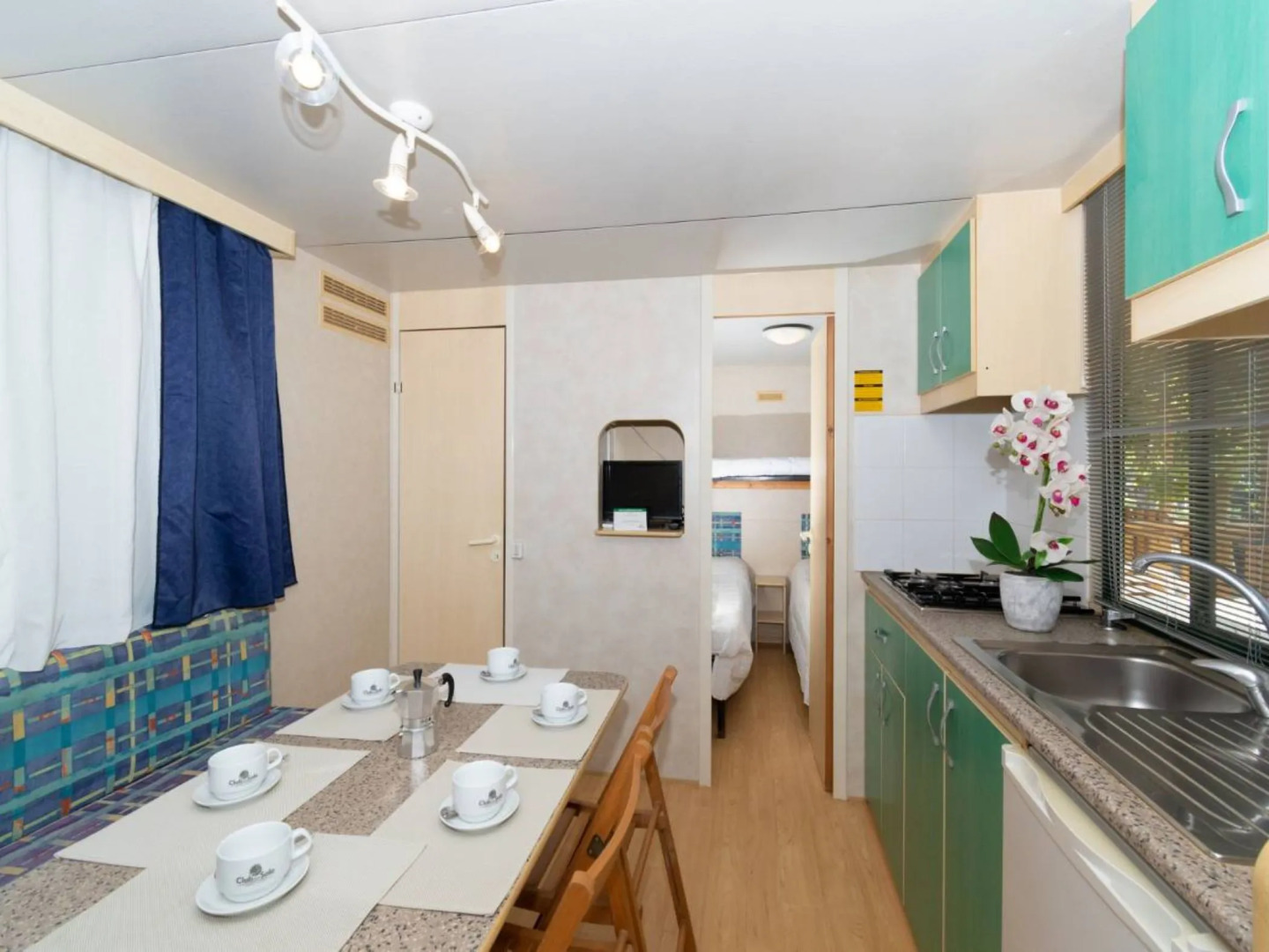 Club Del Sole Stork Family Collection