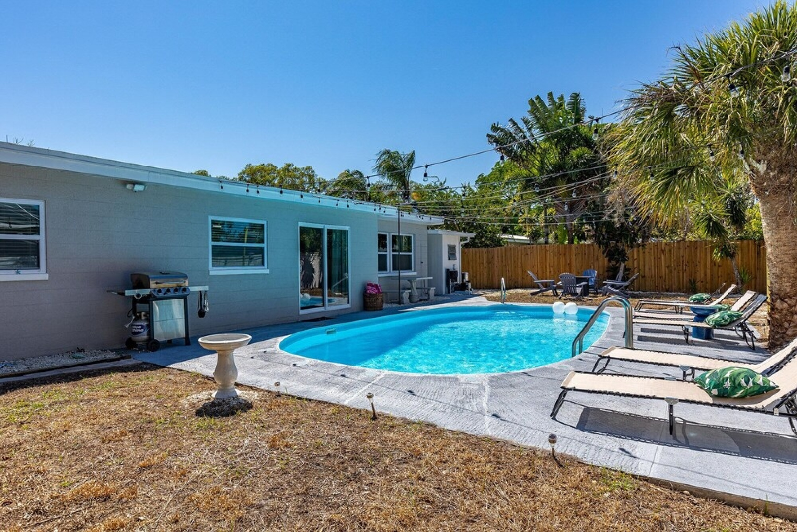 NEW Mid Century Modern Largo Retreat
