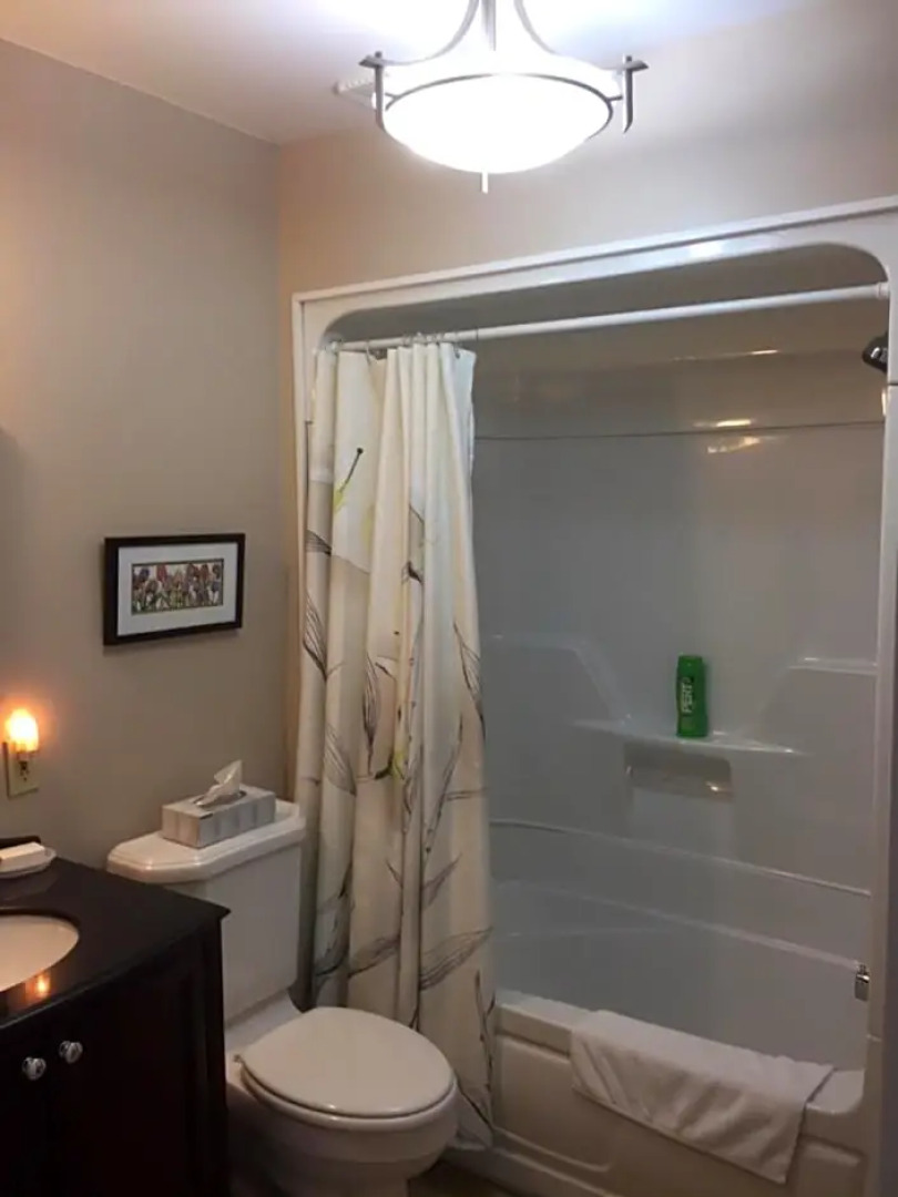 Sir Isaac Brock B&B Luxury Suites