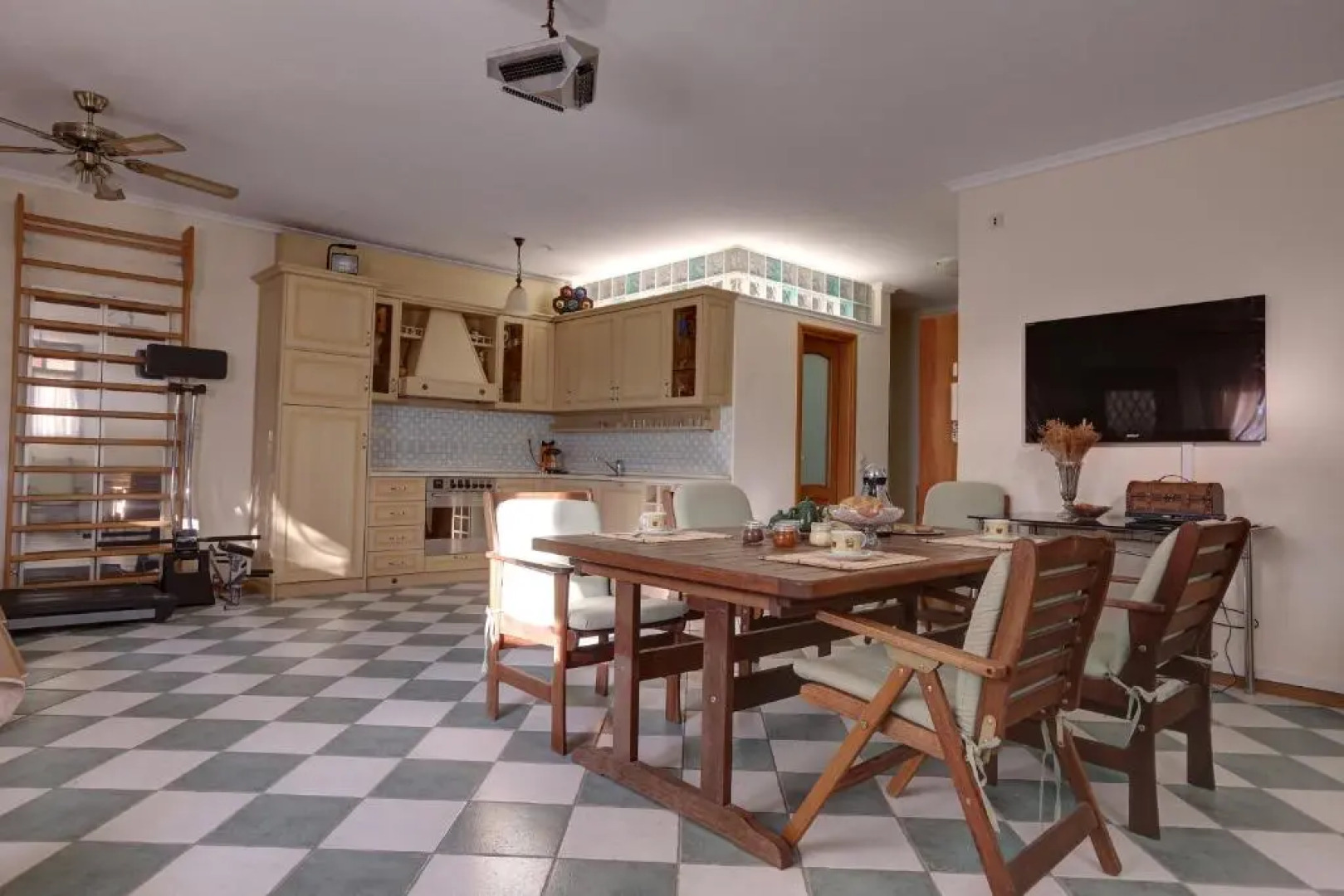 Aslanis-Souroti Garden FAMILY Suite