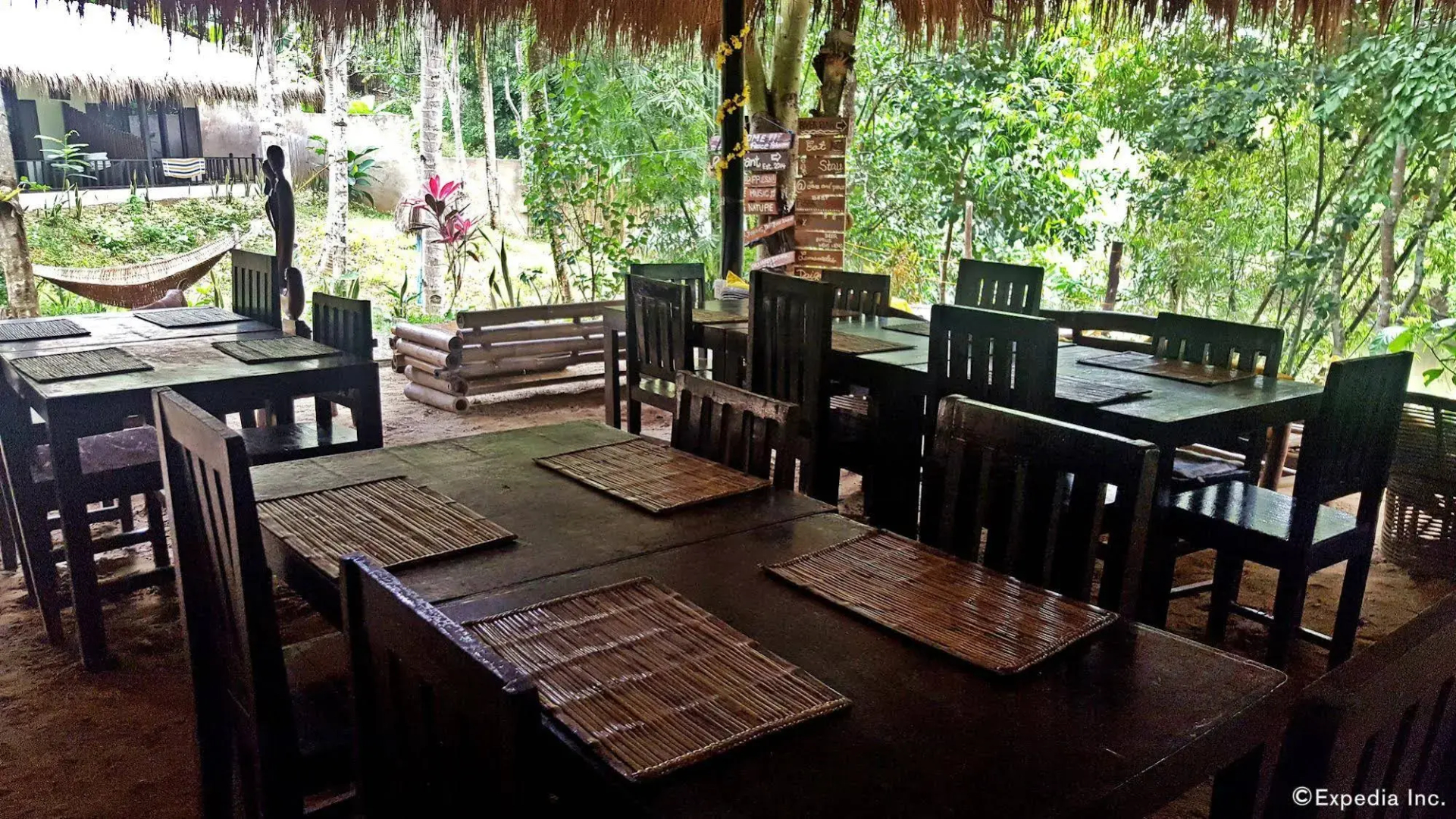 Love and Peace Deep Jungle and River Resort