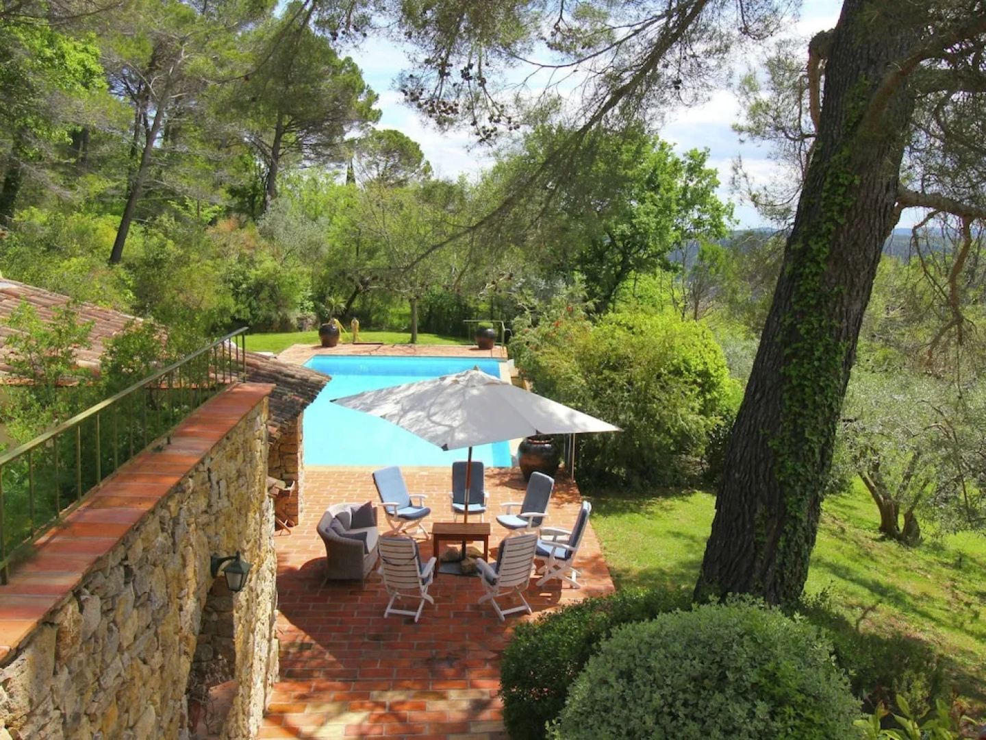 Peaceful Mansion With Swimming Pool at Fayence