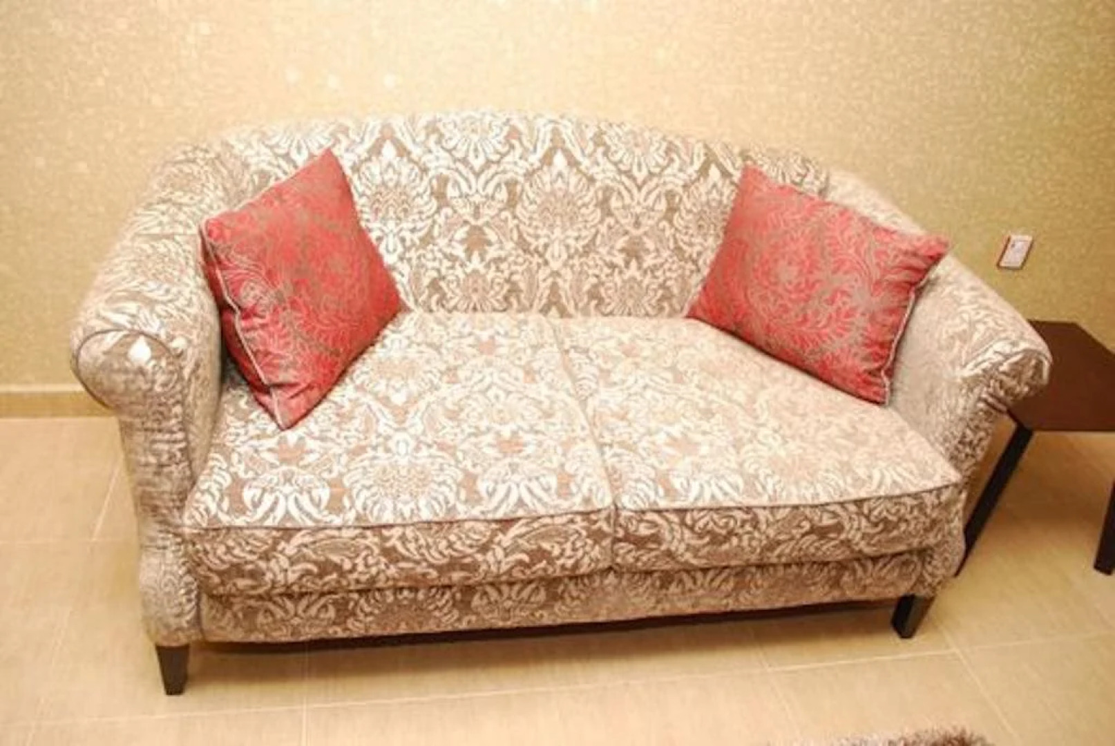 Valley Point Hotel & Suites